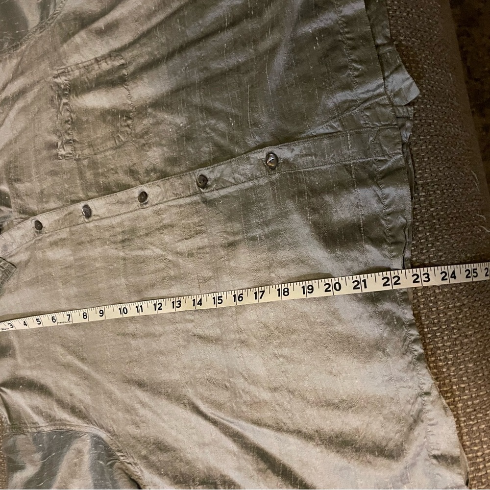 Sold! Chico's Textured Gray 100% Silk Blouse Button Down Sz 3 XL Vintage - Picture 6 of 6